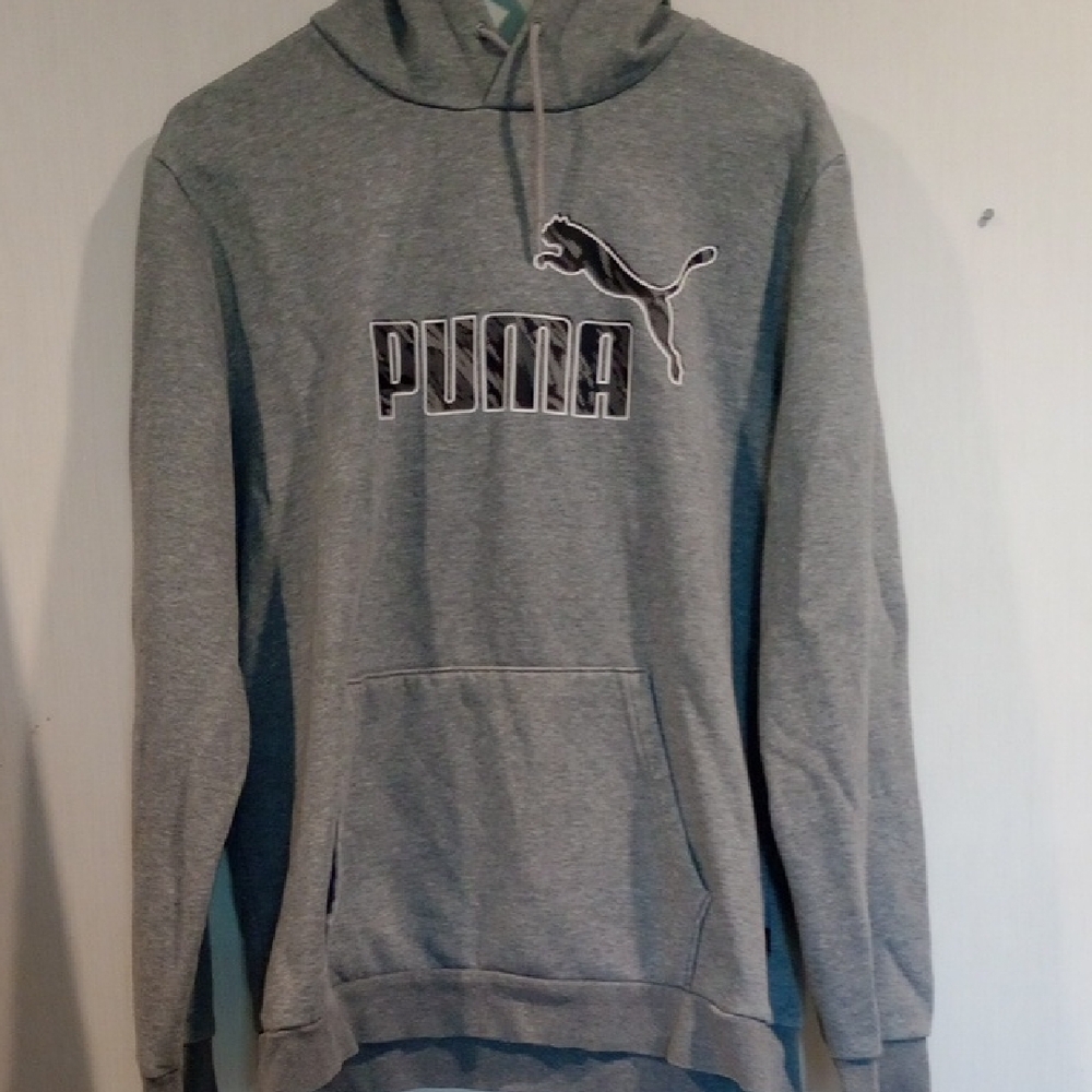 PUMA Men's Gray Hoodie Sweater